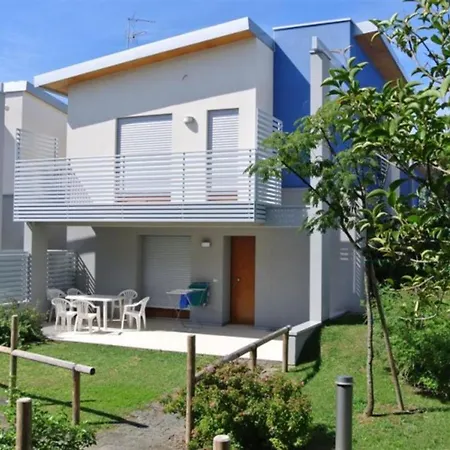 Quiet Townhouse A Stones Throw From The Apartment Bibione